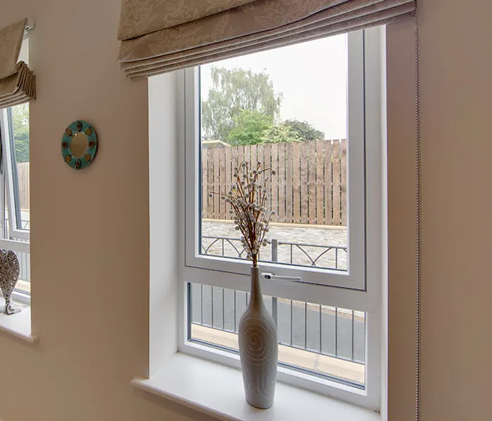 Ventana PVC Starwin con cierre de seguridad multipunto, garantizando protección en Biobío.